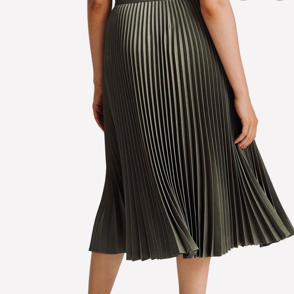 CLUB MONACO Annina Pleated Skirt - Picture 3 of 9